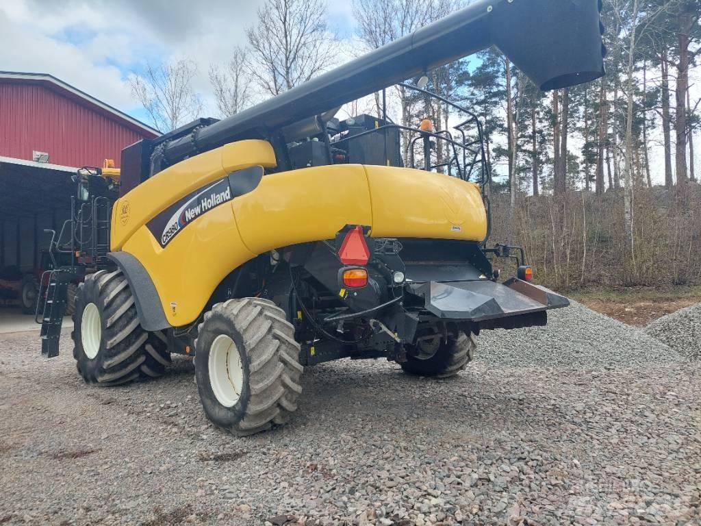New Holland CR 980 Combine harvesters