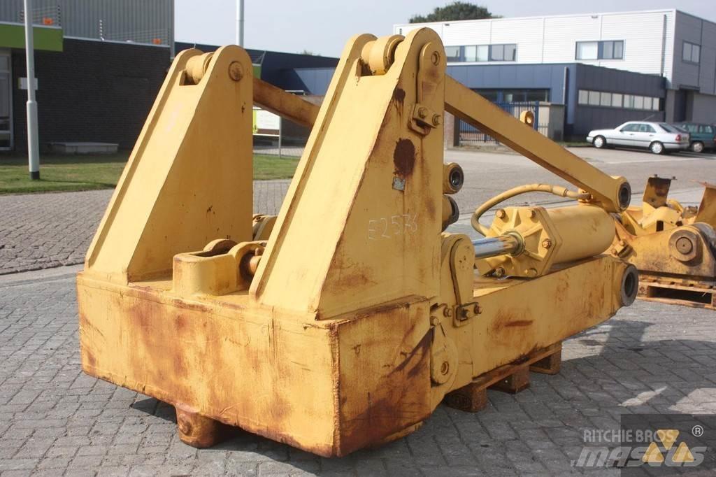 CAT D9H Ripper Other components