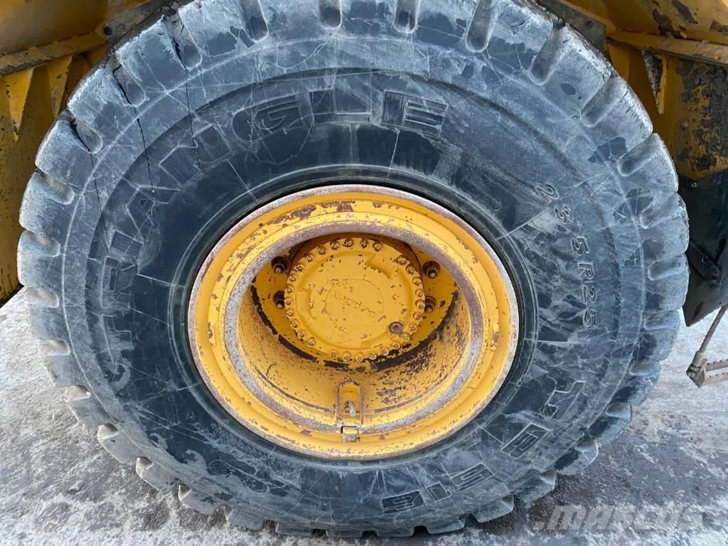 Volvo A 25 D Articulated Haulers