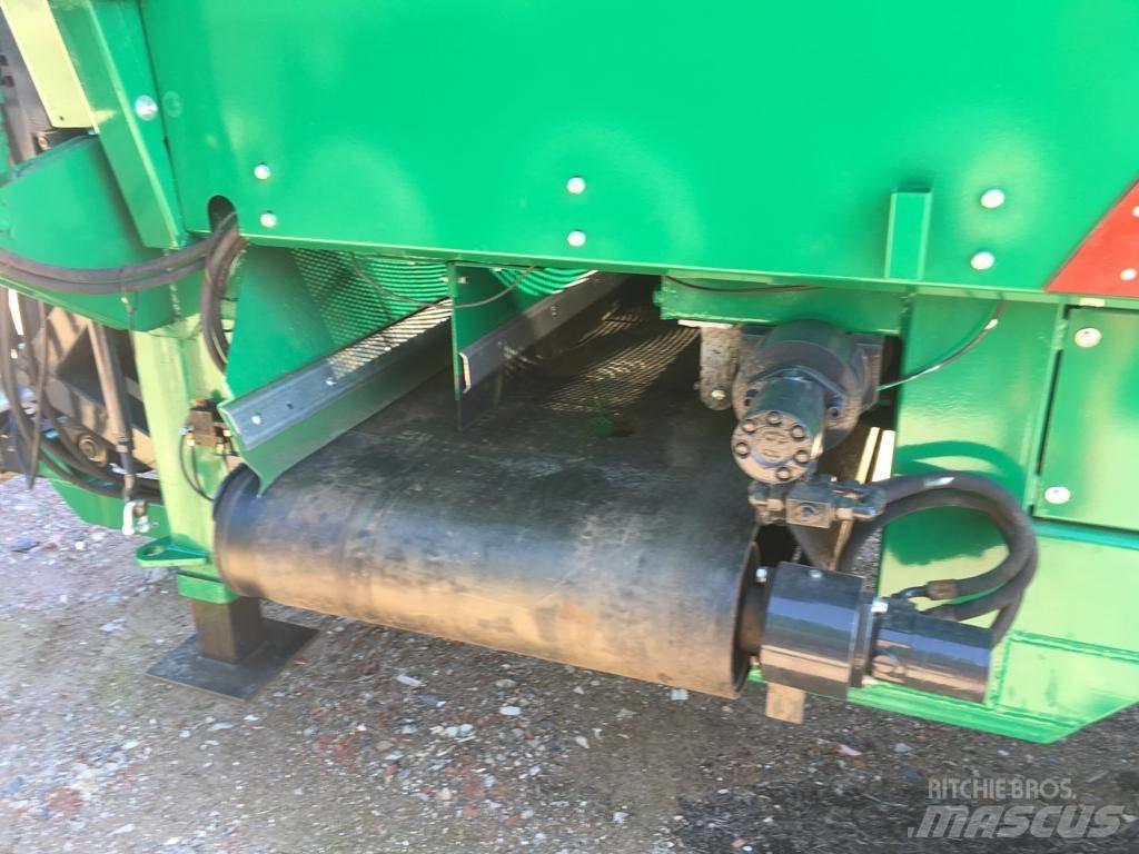 Komptech Mustang Mobile screeners