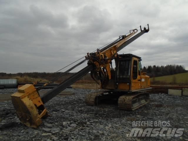 John Deere 200 LC Delimbers