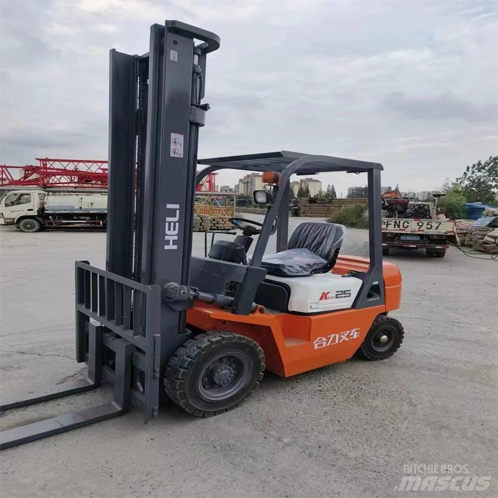 Heli CPC 25 Diesel trucks