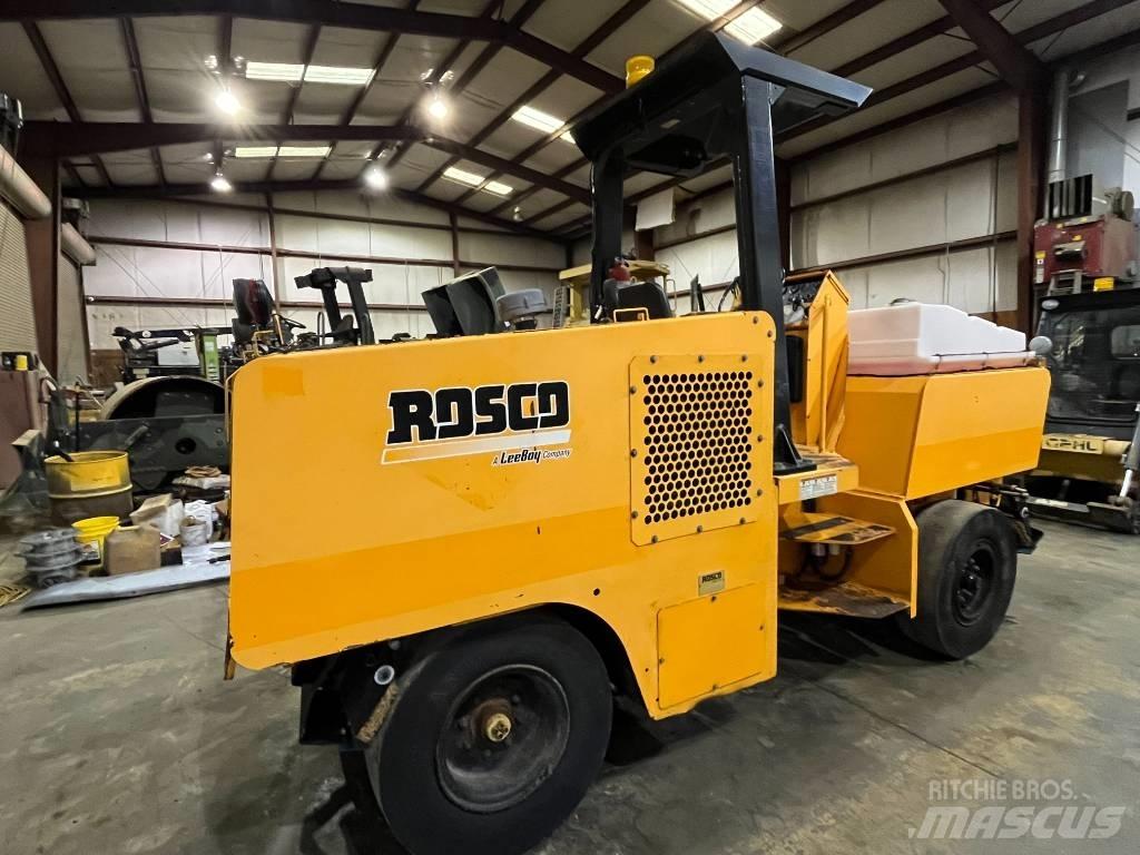 Rosco 915 Pneumatic tired rollers