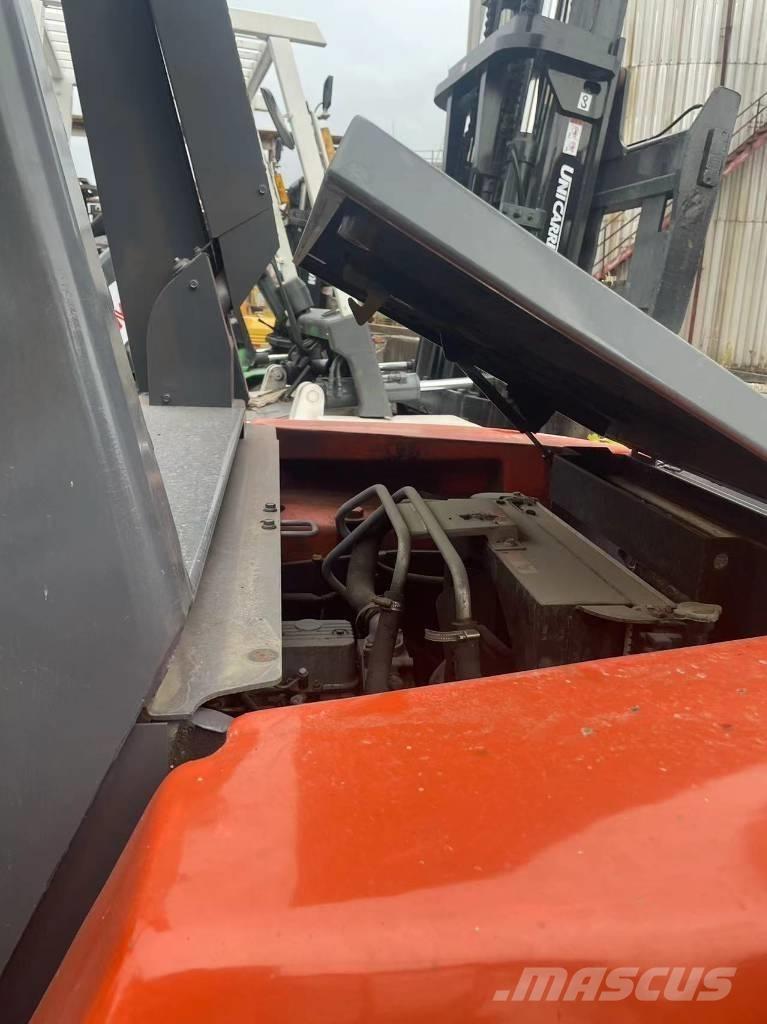 Toyota 7 Ton Diesel trucks