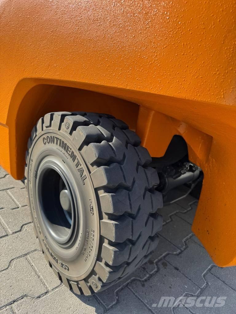 Still RX 70-35 T LPG trucks