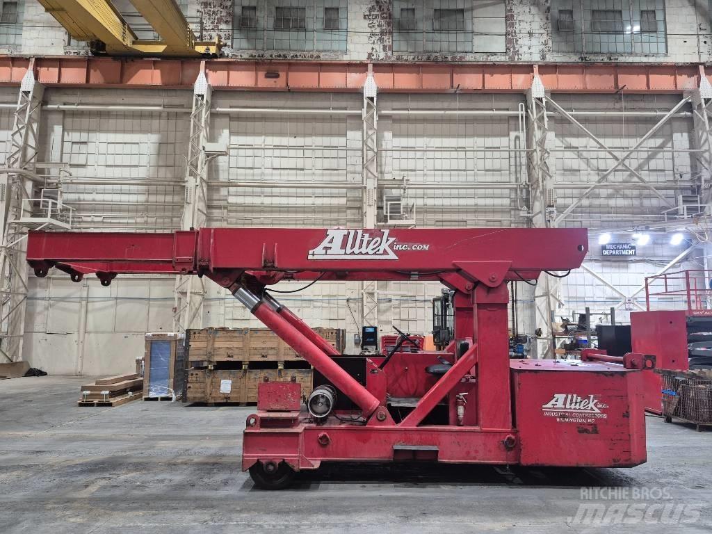  Lift Systems TWL030 All terrain cranes