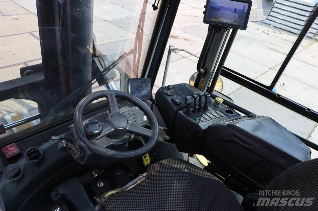 Kalmar DCG220-12LB Diesel trucks