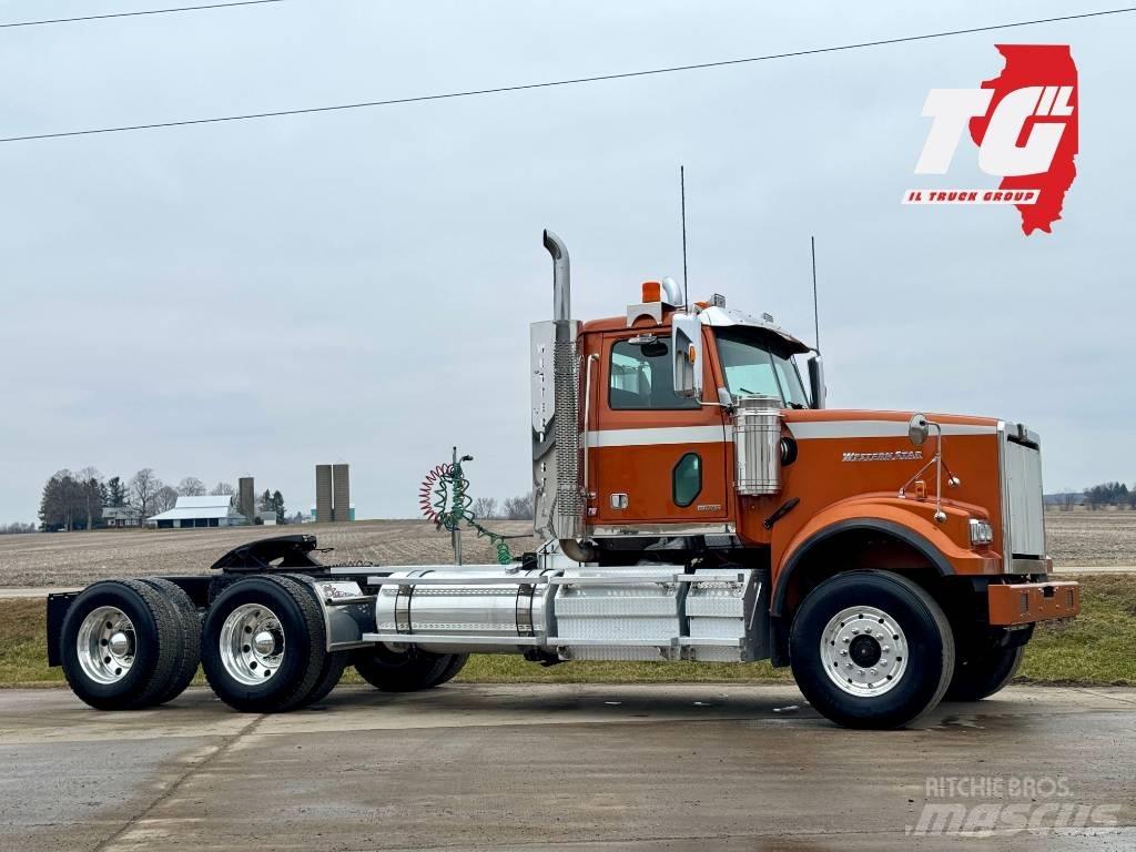 Western Star 4900 Prime Movers