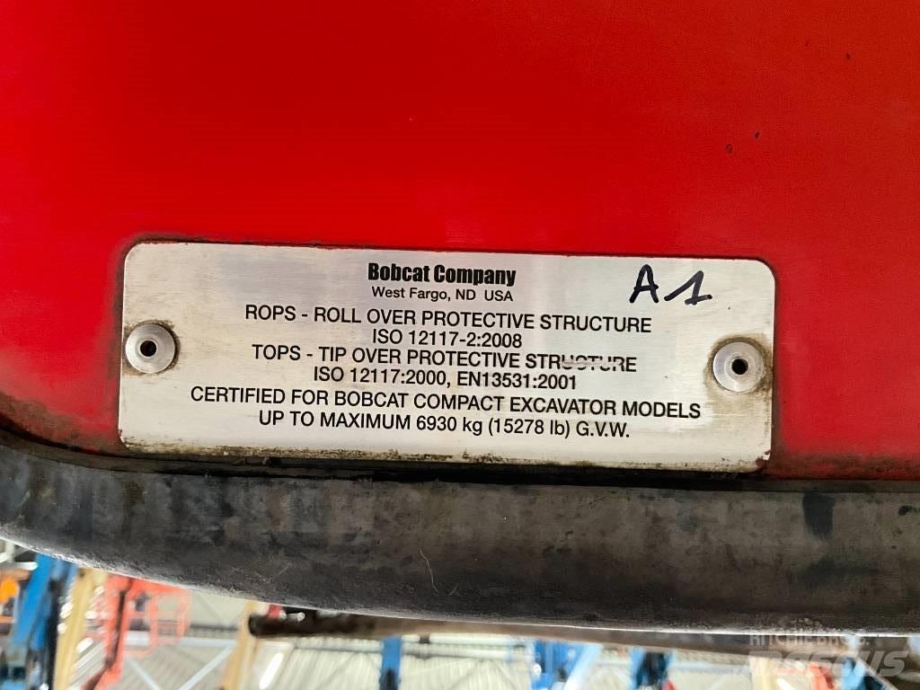 Bobcat E 35 / E 50 Cabins and interior