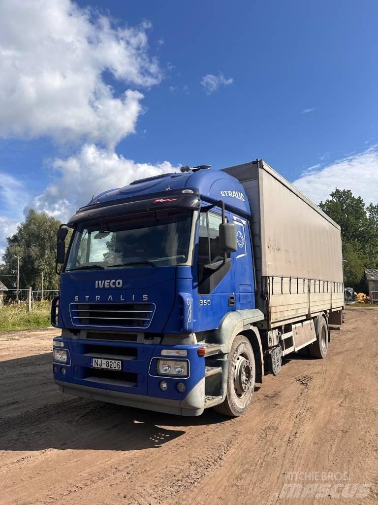Iveco Stralis AT 190 Truck mounted cranes