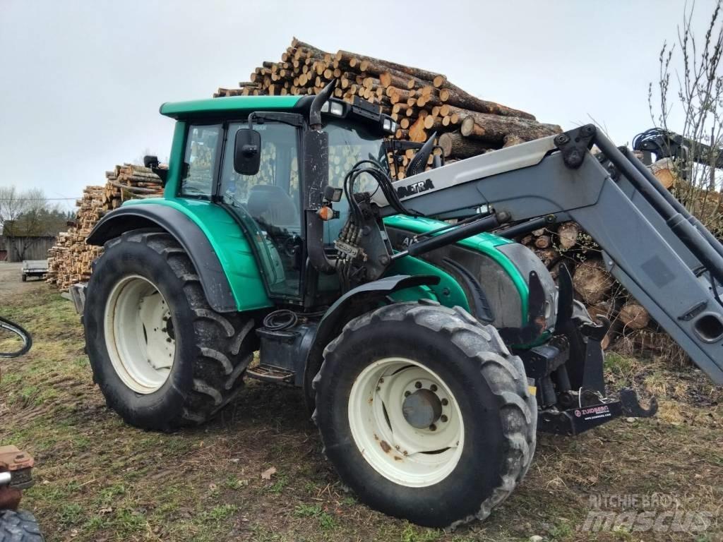 Valtra N 142 D Tractors