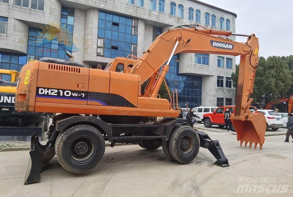 Doosan DH 210 W-7 Wheeled excavators