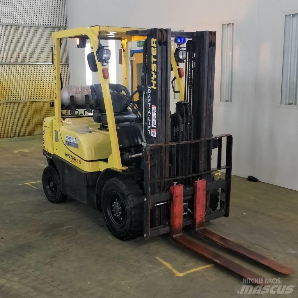 Hyster H2.50TX LPG trucks