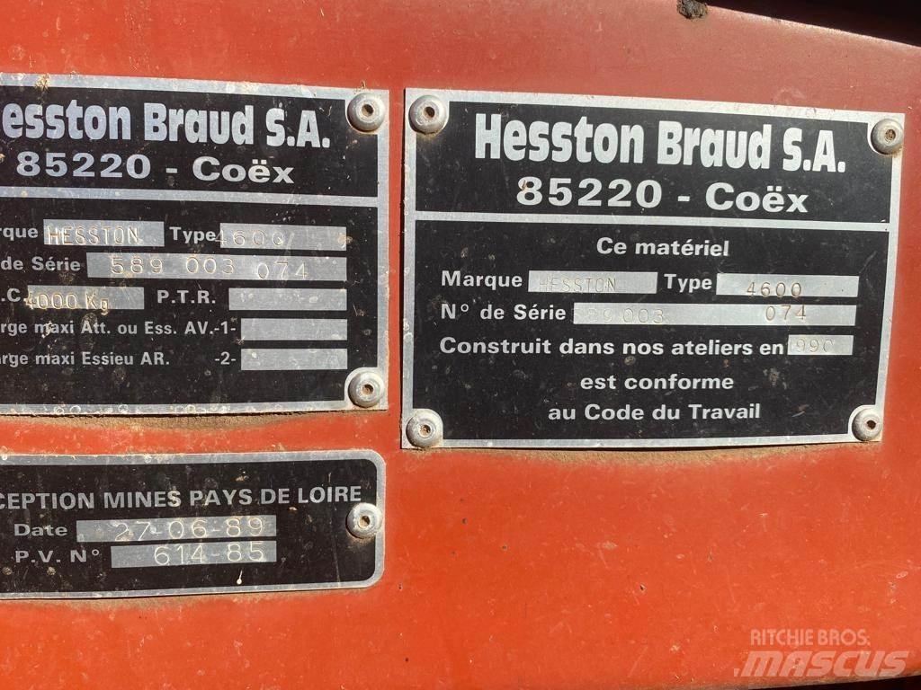 Hesston 4600 Square balers