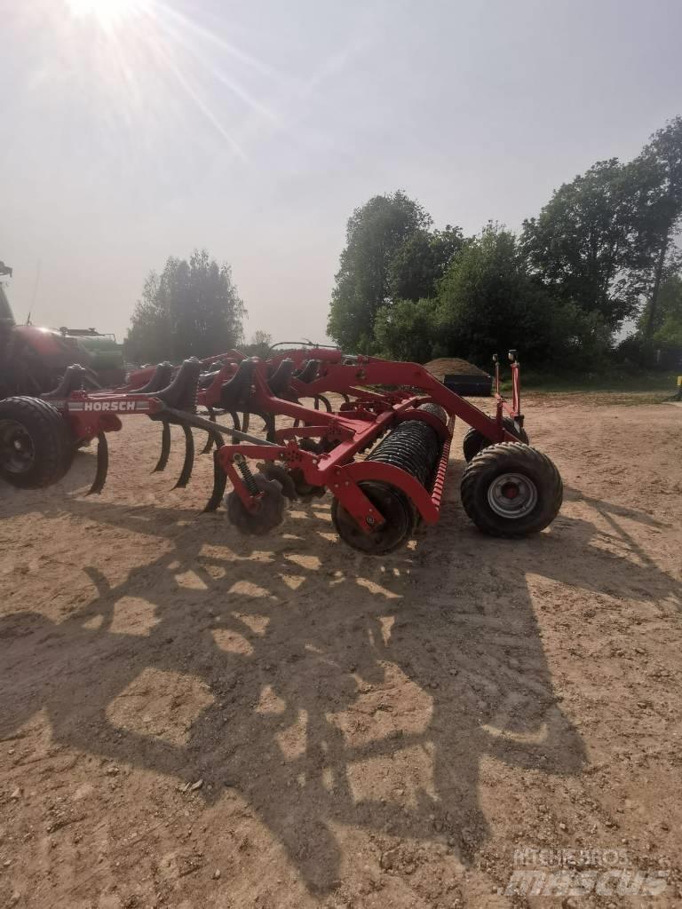 Horsch Terrano 5 FX Cultivators