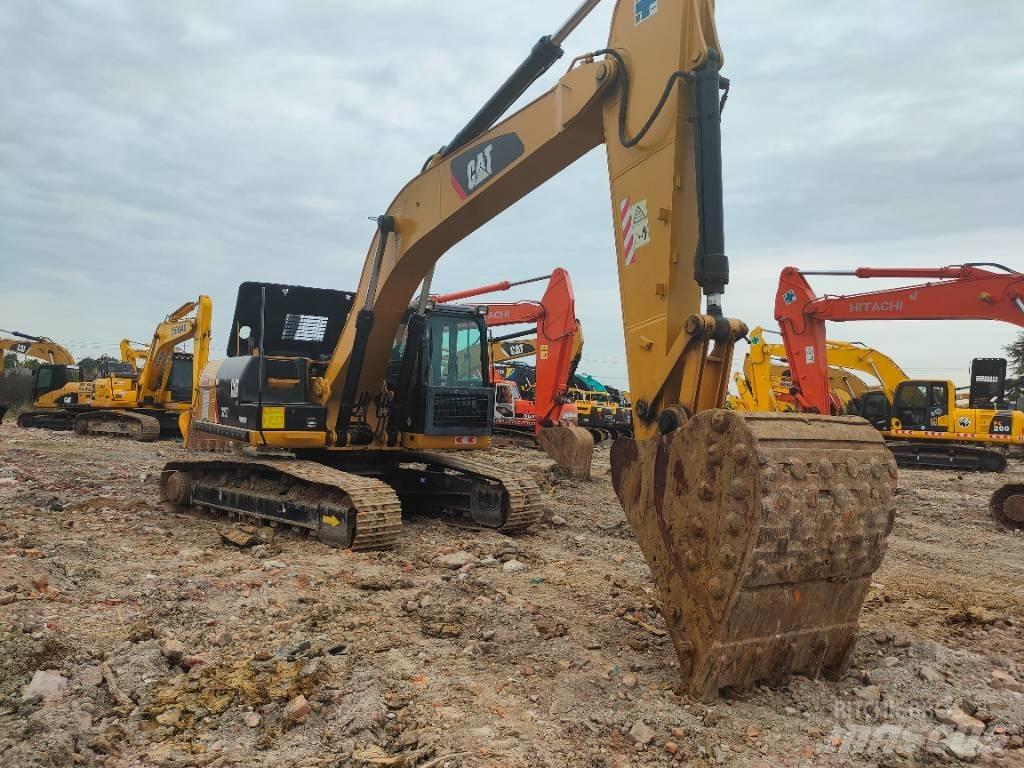 CAT 326D Crawler excavators