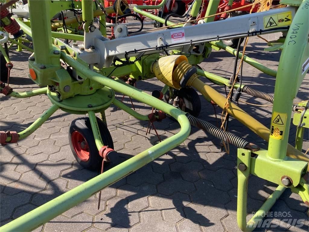 CLAAS Volto 670 Rakes and tedders
