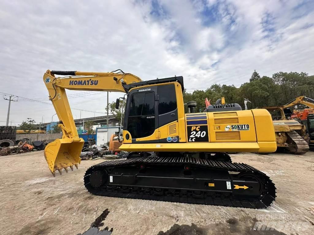 Komatsu PC 240 Crawler excavators