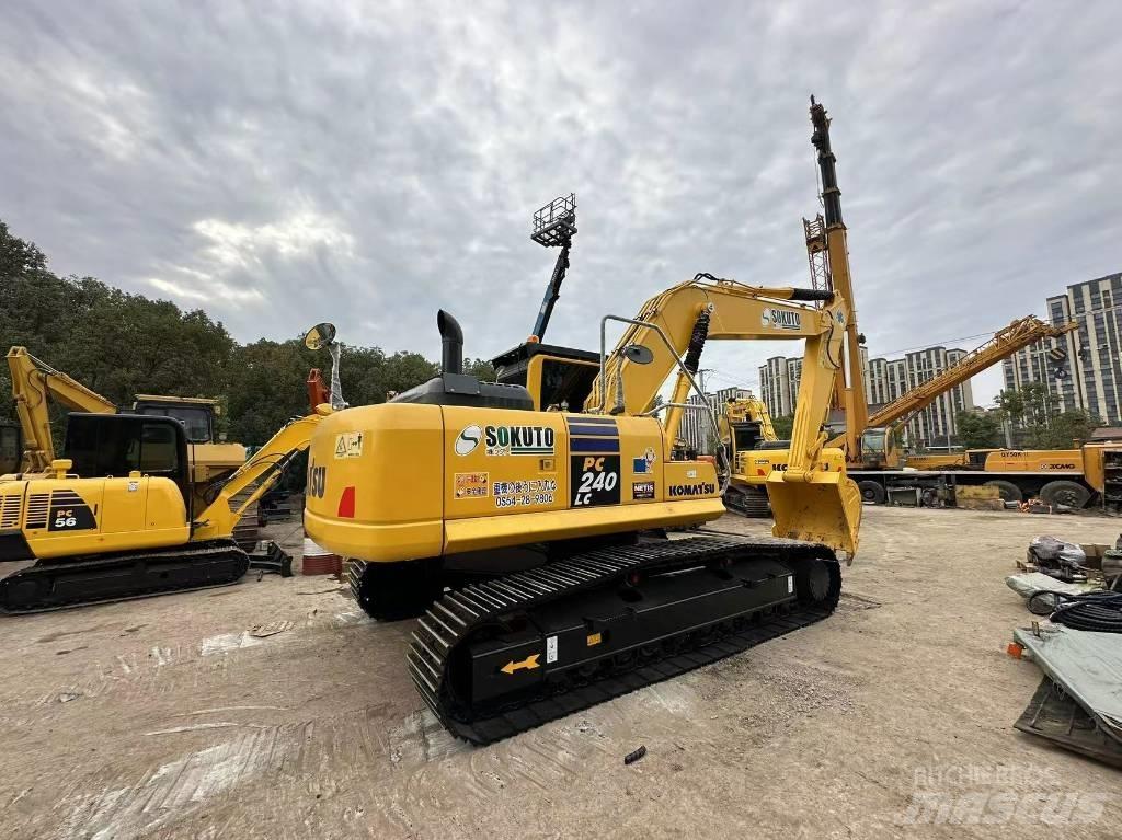 Komatsu PC 240 Crawler excavators
