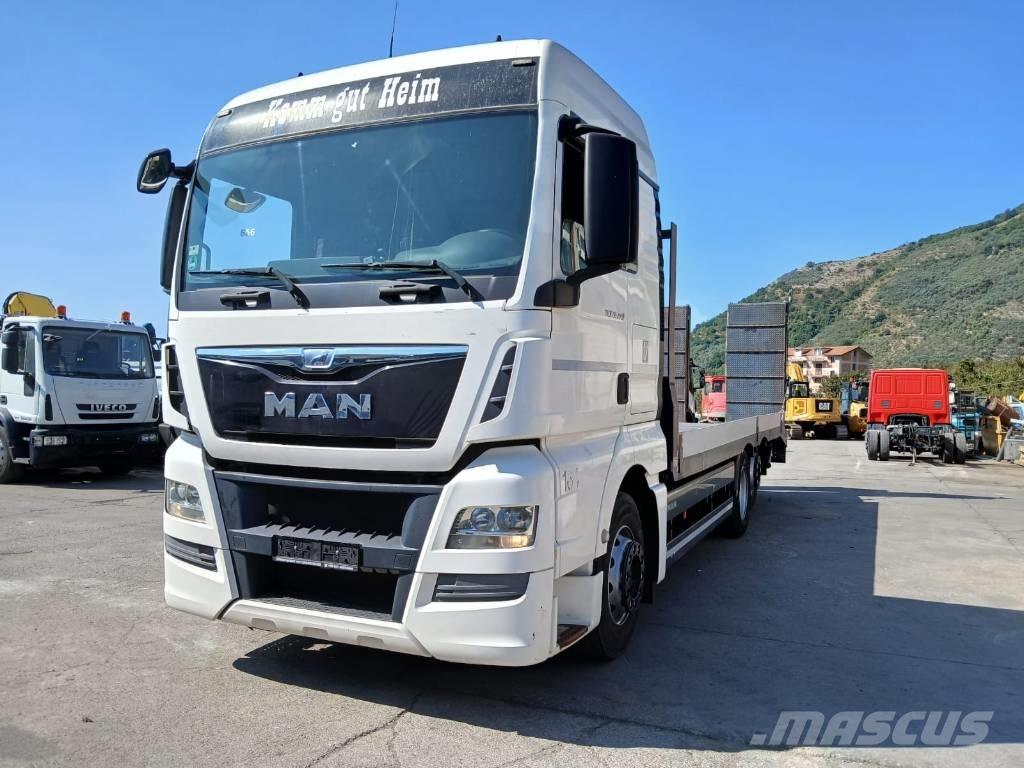 MAN TGX 26.440 Beavertail Flatbed / winch trucks