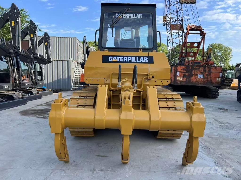 CAT D 7 G Graders