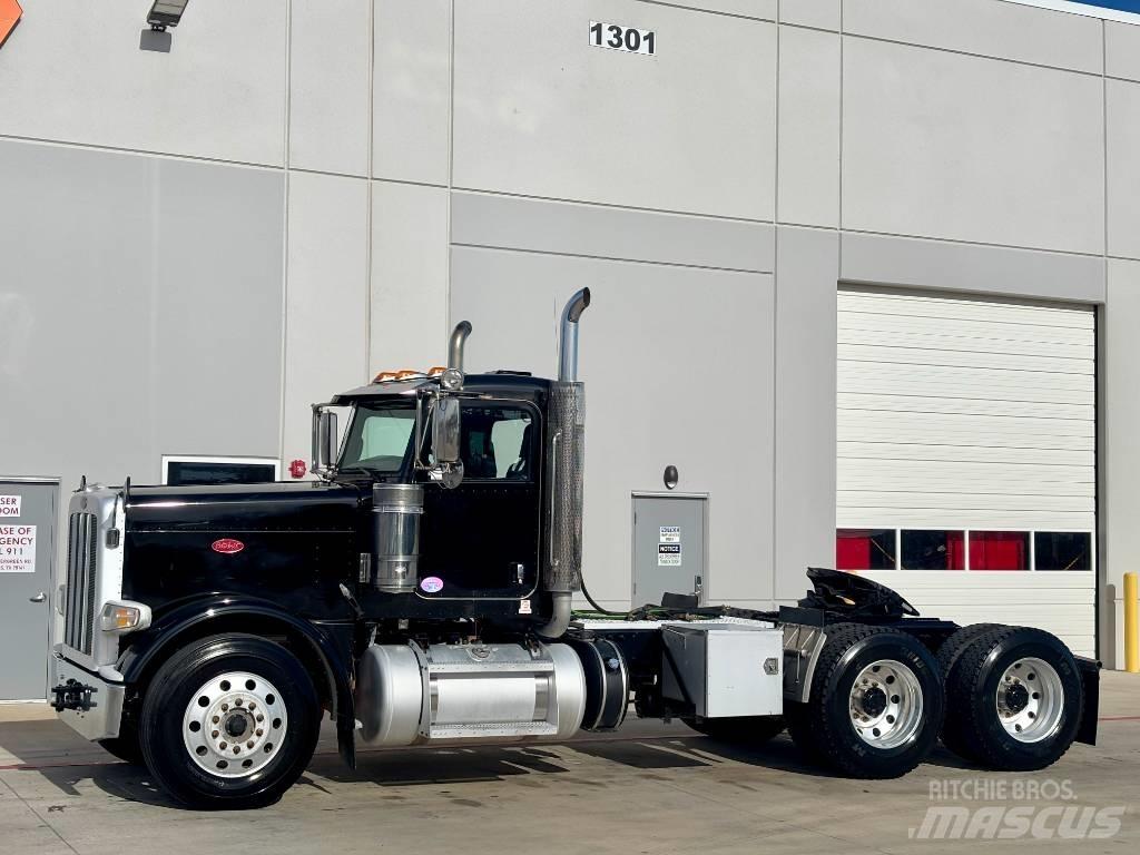 Peterbilt 389 Prime Movers