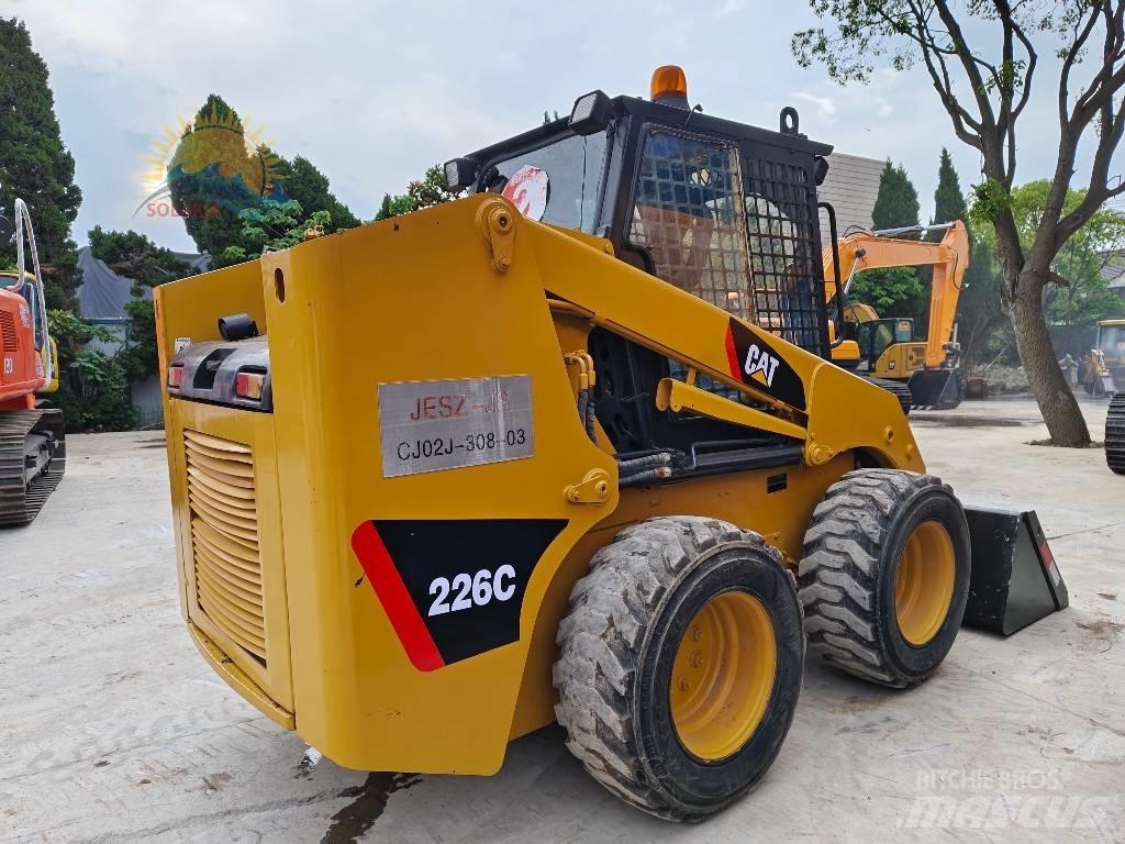 CAT 226c Skid steer loaders