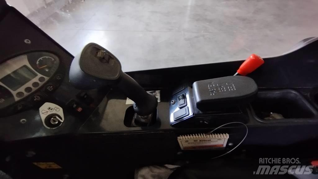 Bobcat L 23 Mini loaders