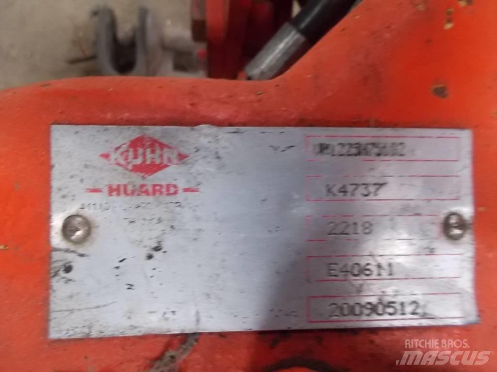 Kuhn Vari-Master 122 Reversible ploughs