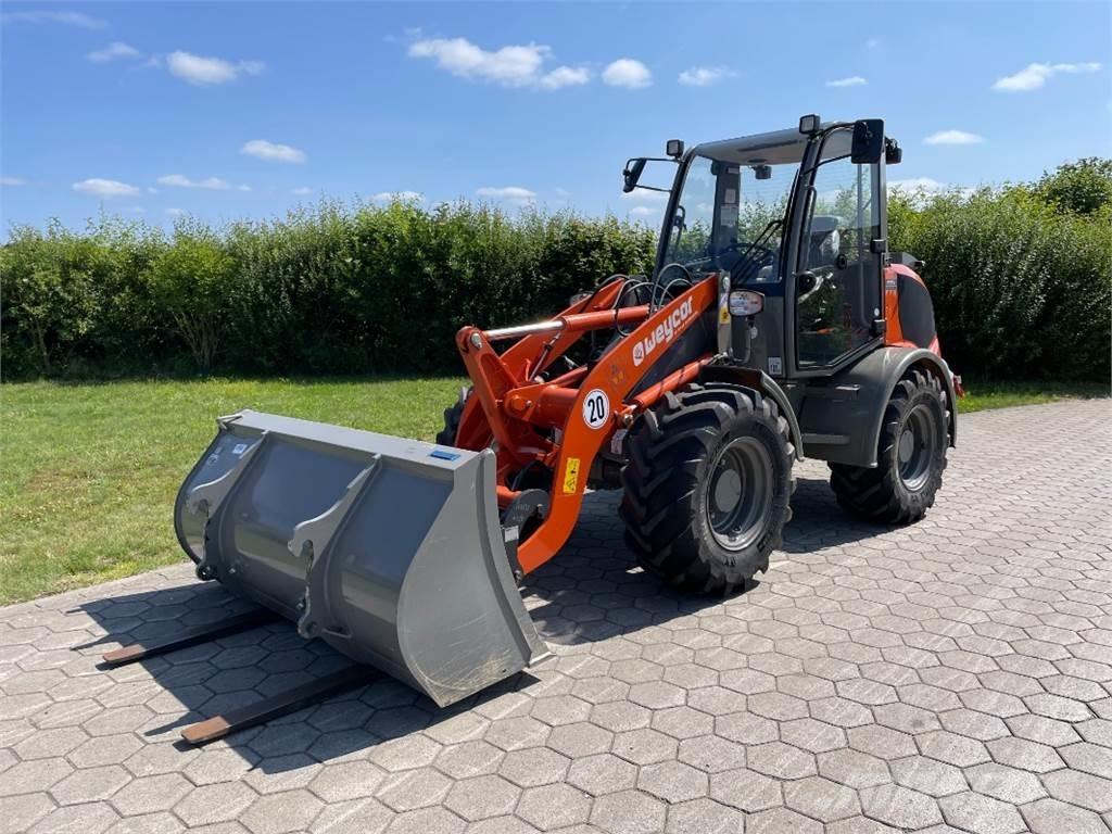 Atlas AR400 Farm machinery