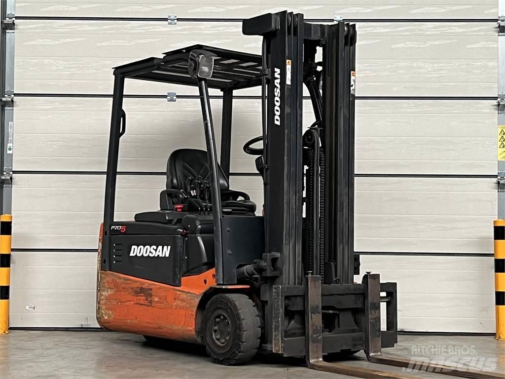 Doosan B18T-5 Electric forklift trucks