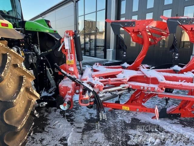 Kubota RM4005V Reversible ploughs