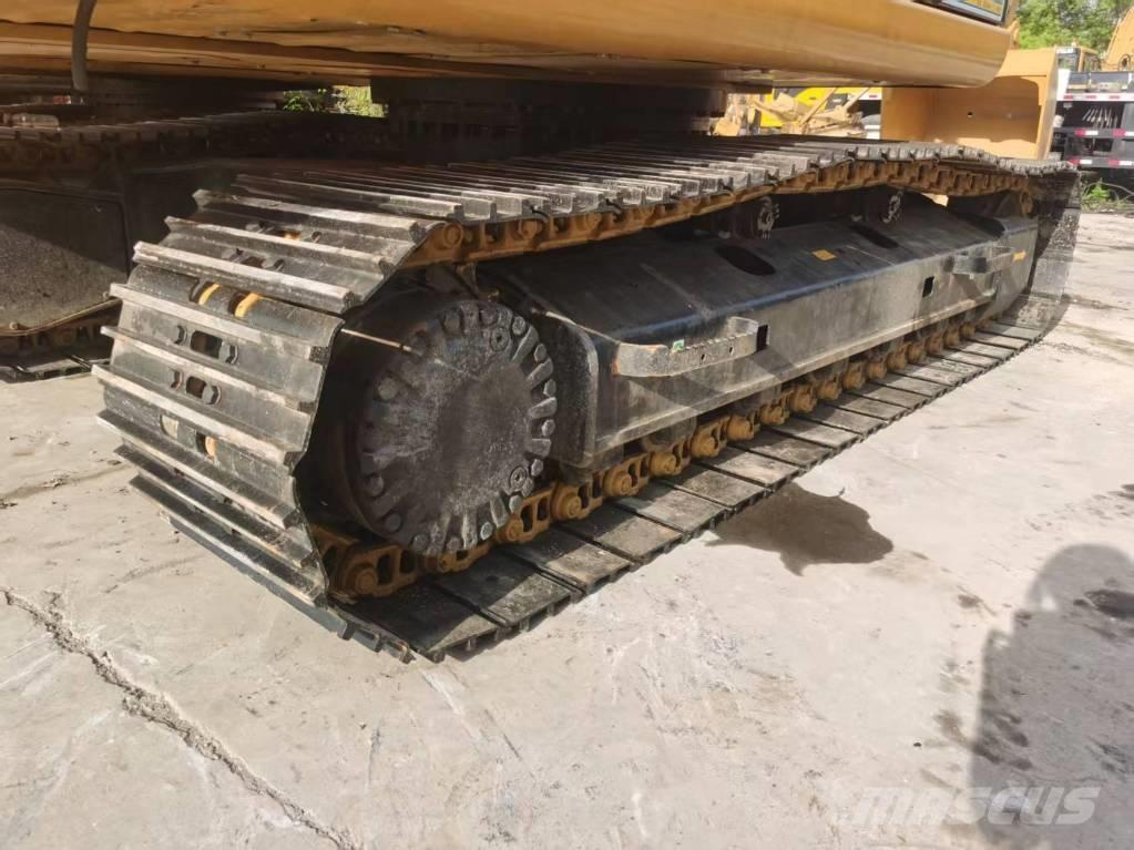 CAT 320d2 Crawler excavators