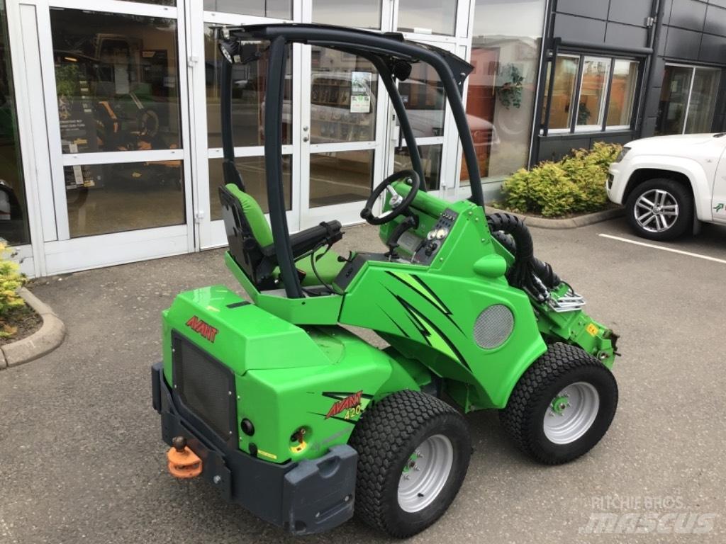 Avant 420 Multi-purpose loaders