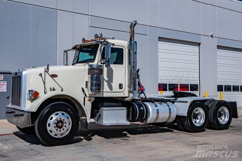 Peterbilt 367 Prime Movers