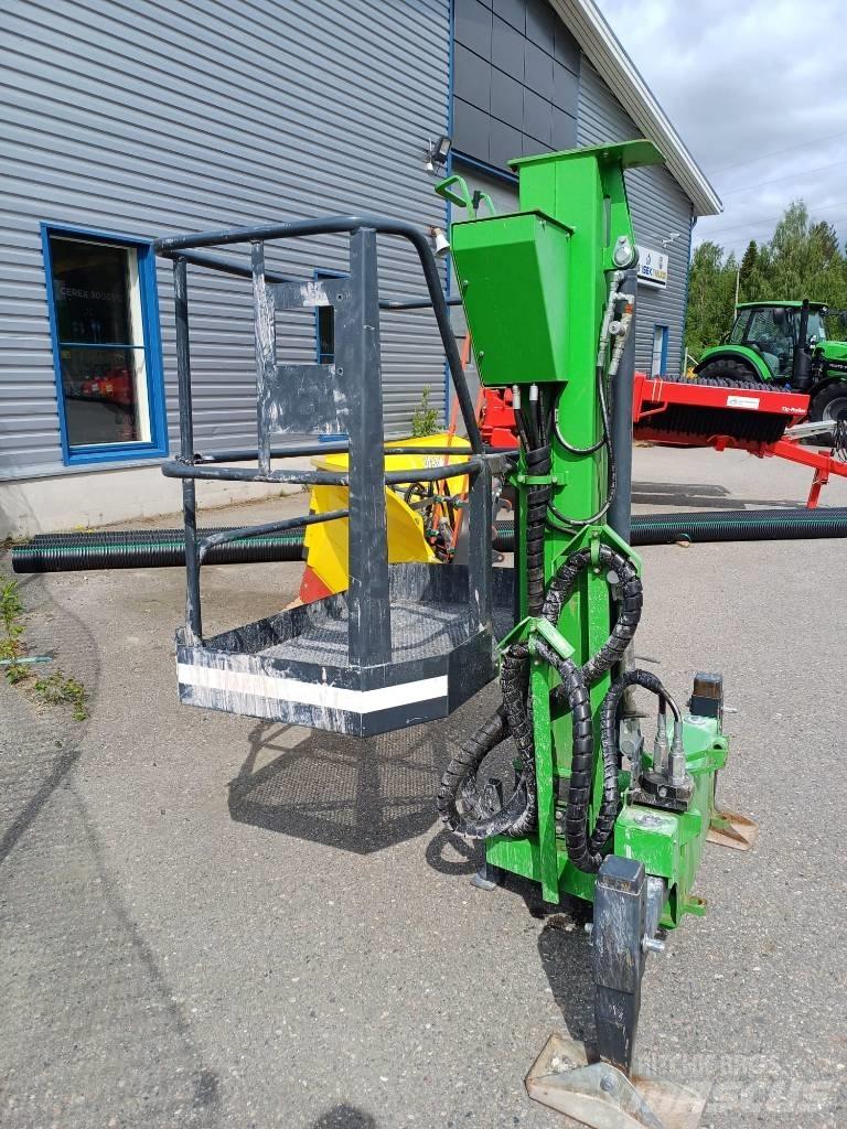 Avant Leguan 50 Used Personnel lifts and access elevators