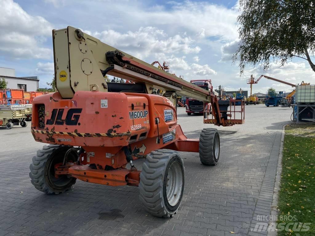 JLG M 600 JP Articulated boom lifts