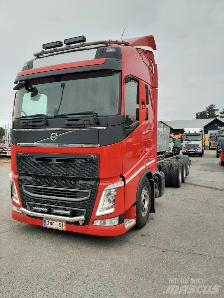 Volvo FH 13 Chassis Cab trucks