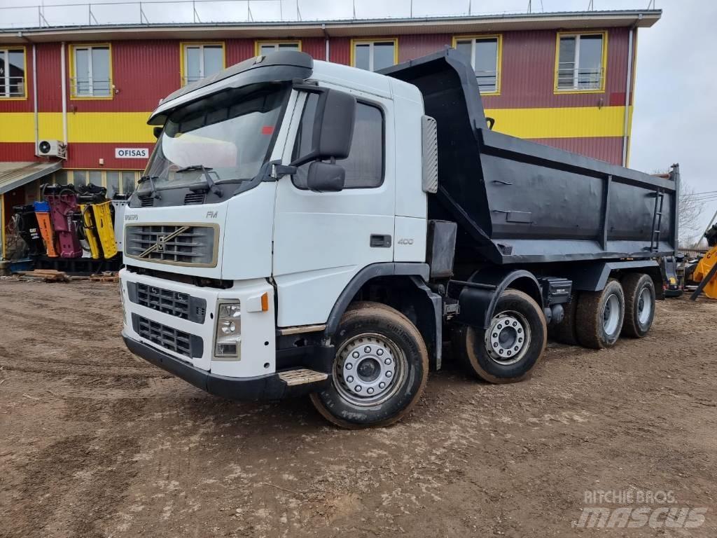 Volvo FM400 8x4 Skip bin truck