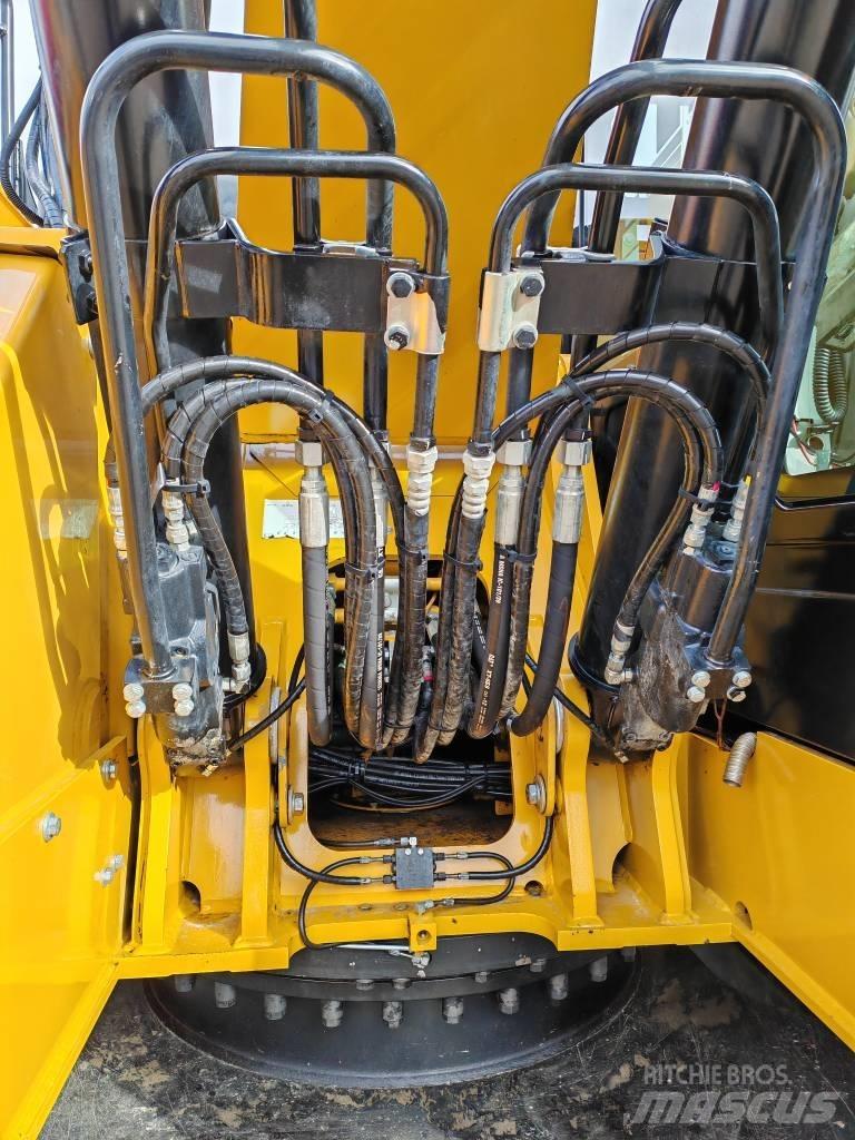 CAT 325 F L Crawler excavators