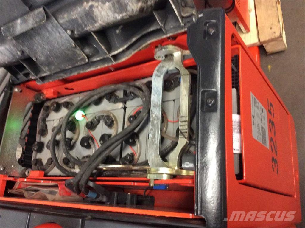 Linde T20AP Self propelled stackers