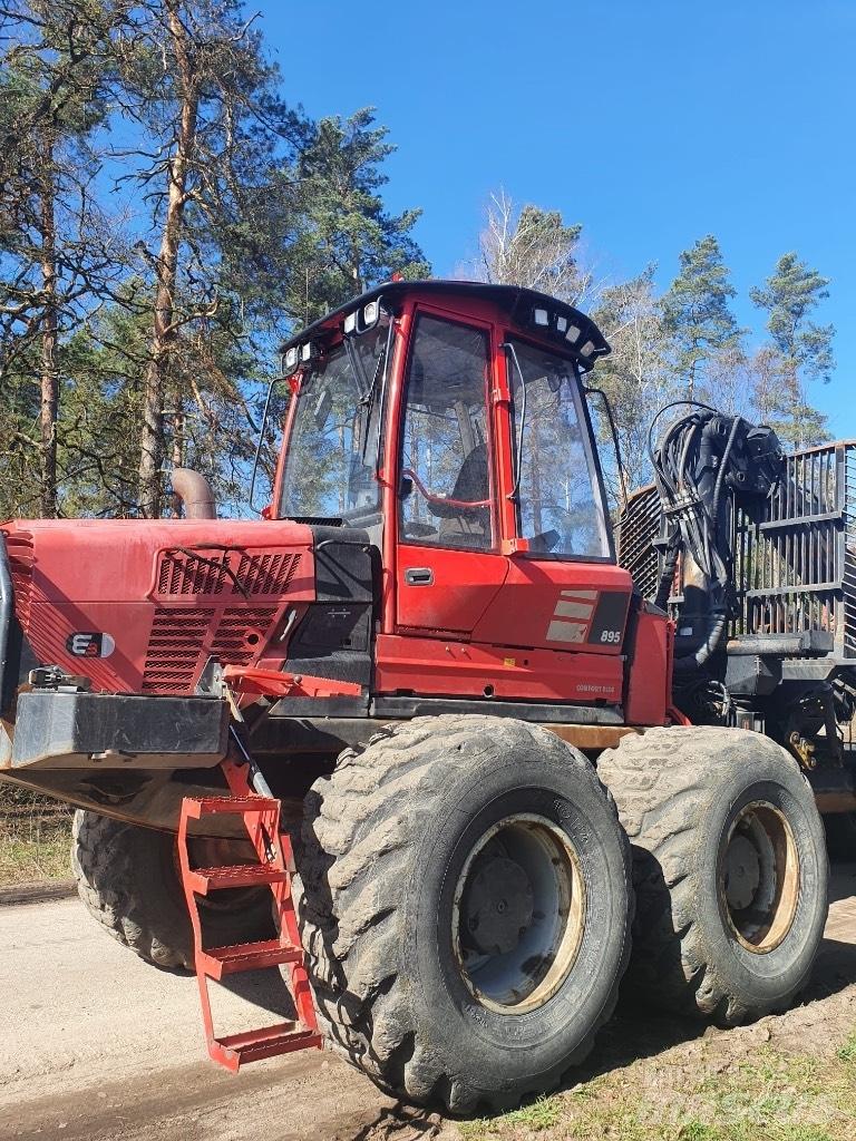 Komatsu 895 Forwarders