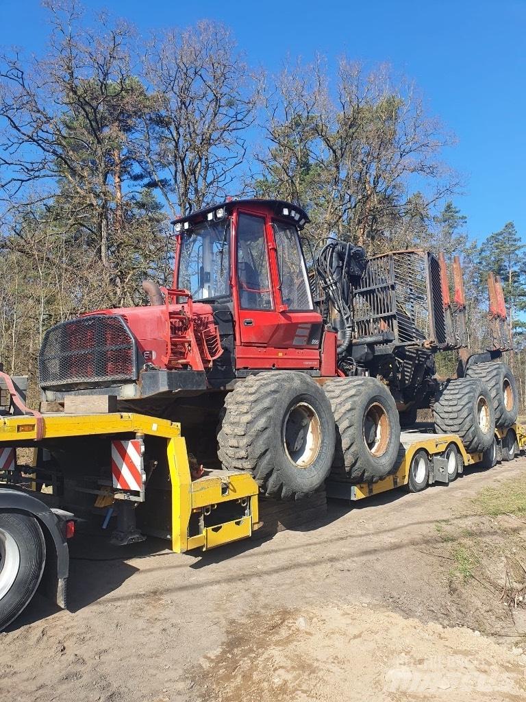 Komatsu 895 Forwarders