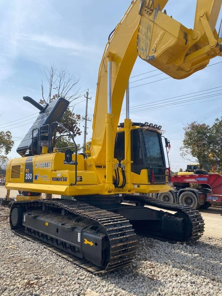 Komatsu 240LC-8 Crawler excavators