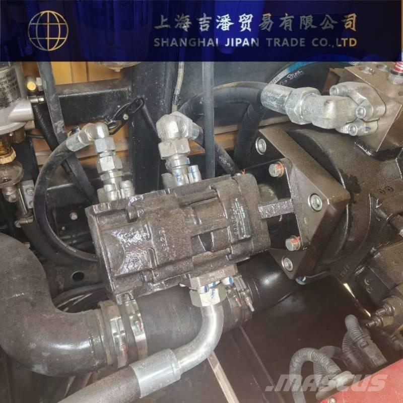 Sany SCC1000A Track mounted cranes