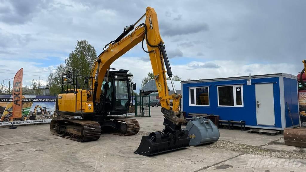 JCB JS 130 LC Crawler excavators