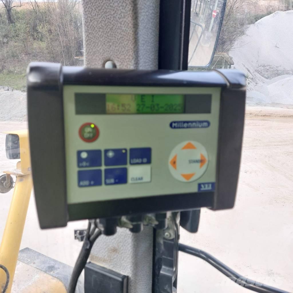 Komatsu WA 600-3 Wheel loaders