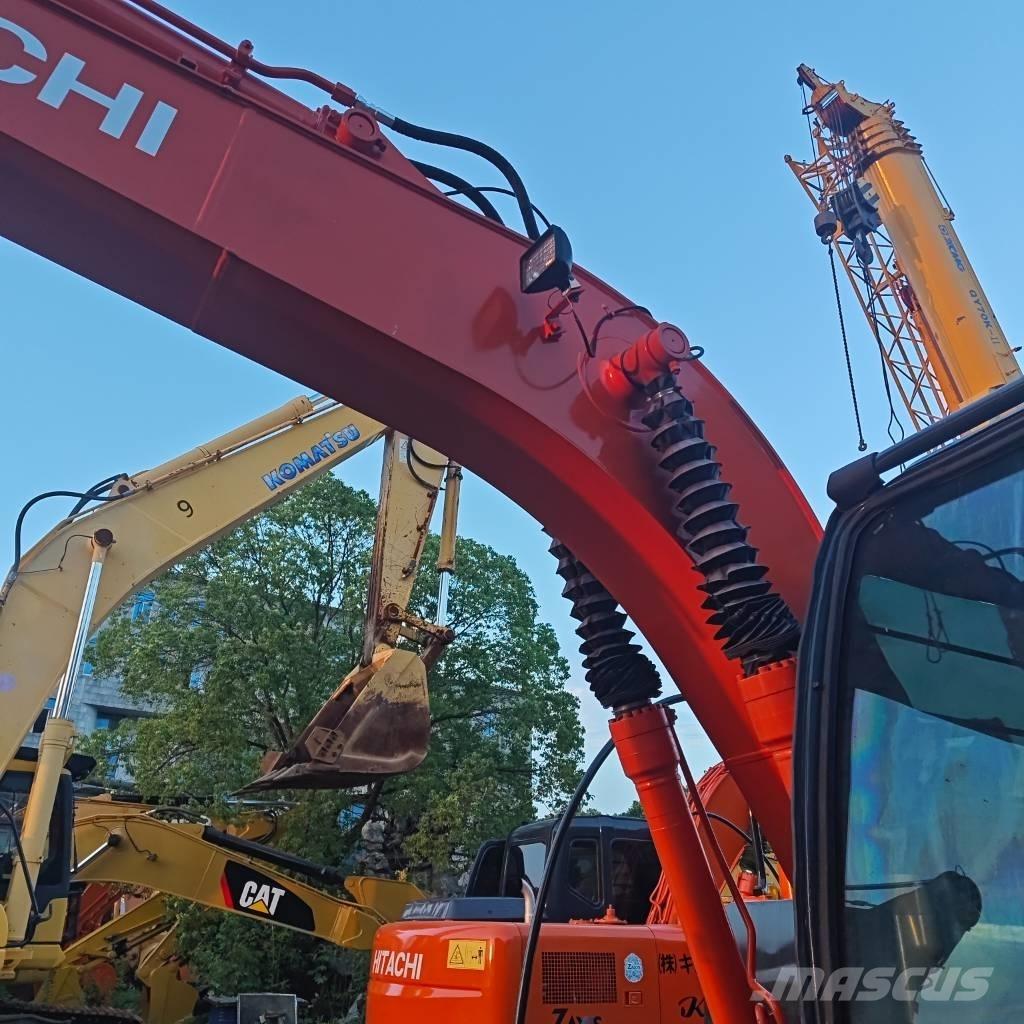 Hitachi ZX120 Crawler excavators
