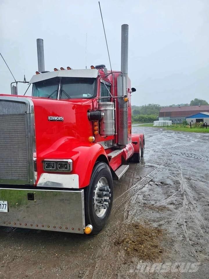 Kenworth W 900 L Prime Movers