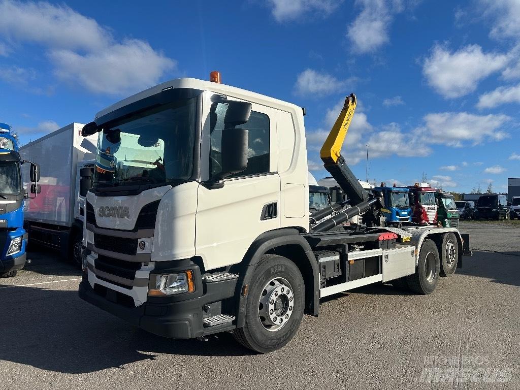 Scania P 360 Hook lift trucks
